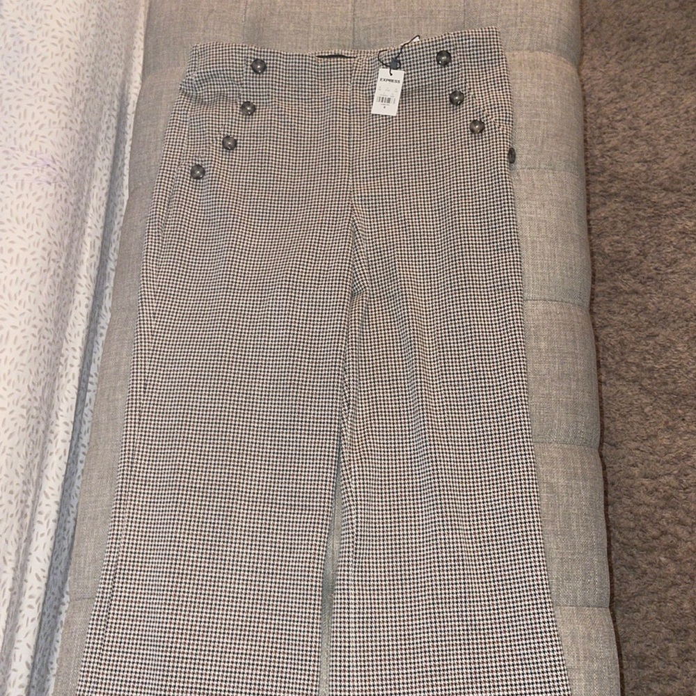 Express wide leg high rise pants , size medium. New with tags.
